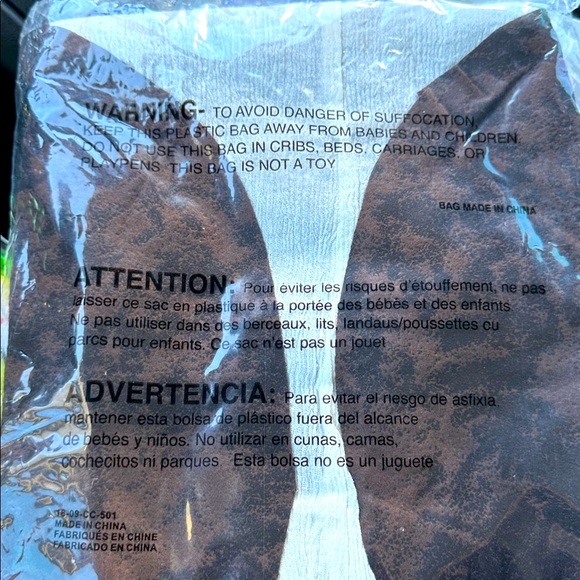 NWT Men's Rogue Pirate Costume adult Halloween costume size Large 42-44 - Picture 5 of 8